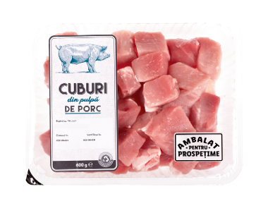 Cuburi de porc ambalate, 600g, cu detalii despre origine și expirare.