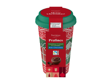 Selecție de ciocolată în cană de cafea