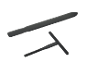 Spatulă neagră din silicon și răzuitor de aluat în formă de T pe fundal negru.