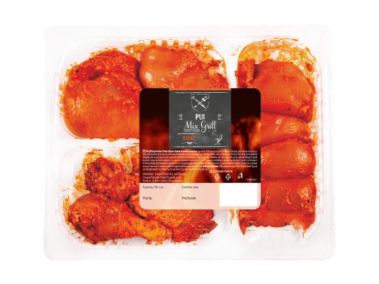 Pui marinat Mix Grill în ambalaj transparent, cu eticheta „PUI Mix Grill MARINAT”.