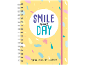 Agendă școlară galbenă cu textul „SMILE every DAY” și datele 2026/2027.