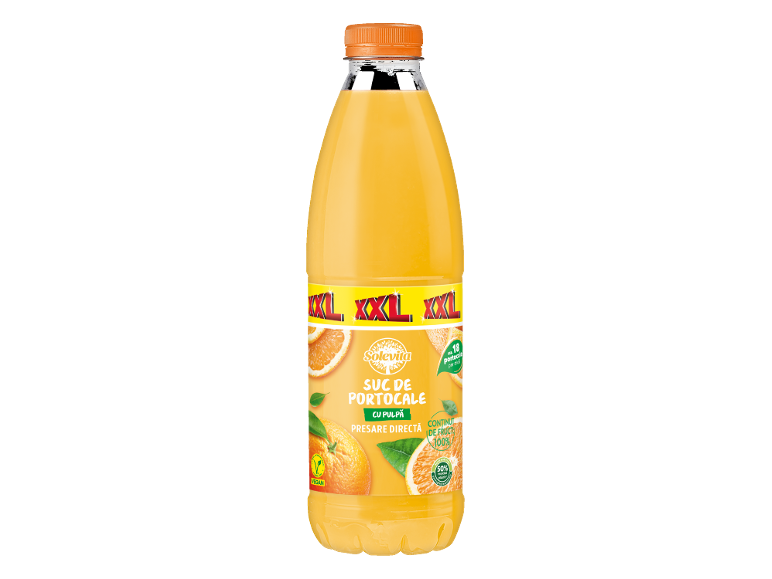 Sticlă de suc de portocale cu pulpă, cu etichetă XXL și informații despre 100% conținut de fructe.