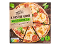 Pizza mozzarella cu roșii și busuioc, cu Nutri-Score A și etichetă vegetariană.