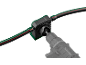 Furtun de grădină cu conector și bormașină electrică.