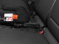 Scaun auto înălțător cu fixare ISOFIX și etichetă i-Size.