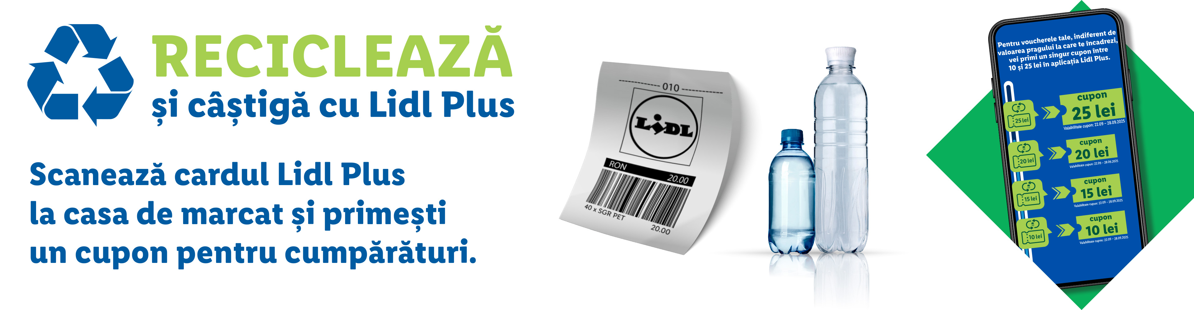 Afiș promoțional Lidl Plus despre reciclare și cupoane, cu sticle de plastic și un telefon afișând cupoane.