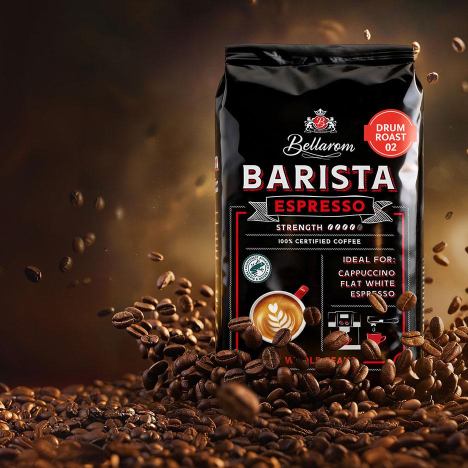 Pungă de cafea Barista Espresso cu boabe de cafea și o ceașcă de cafea.