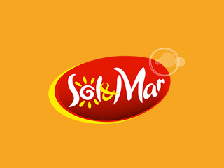 Logo-ul Sol & Mar pe un fundal portocaliu.